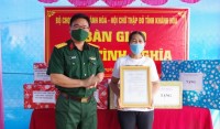 Bộ Chỉ huy Quân sự tỉnh Khánh Hòa tặng nhà tình nghĩa cho gia đình thân nhân liệt sĩ