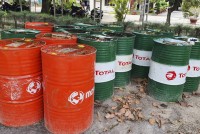 Cam Ranh: Phát hiện hơn 8.000 lít nhớt, dầu không rõ nguồn gốc, xuất xứ