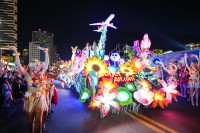 Diễu hành Carnival ánh sáng quảng bá du lịch Khánh Hòa