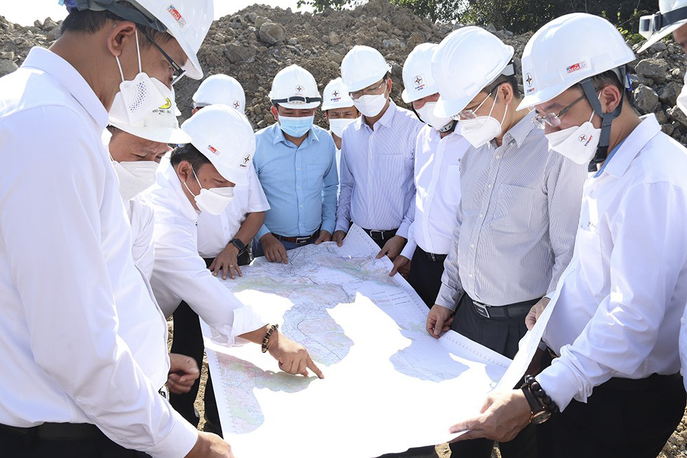 EVN kiểm tra các dự án điện tại Vân Phong